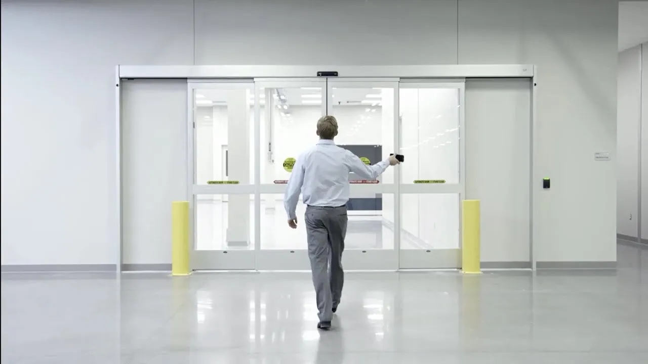 Control de acceso comercial